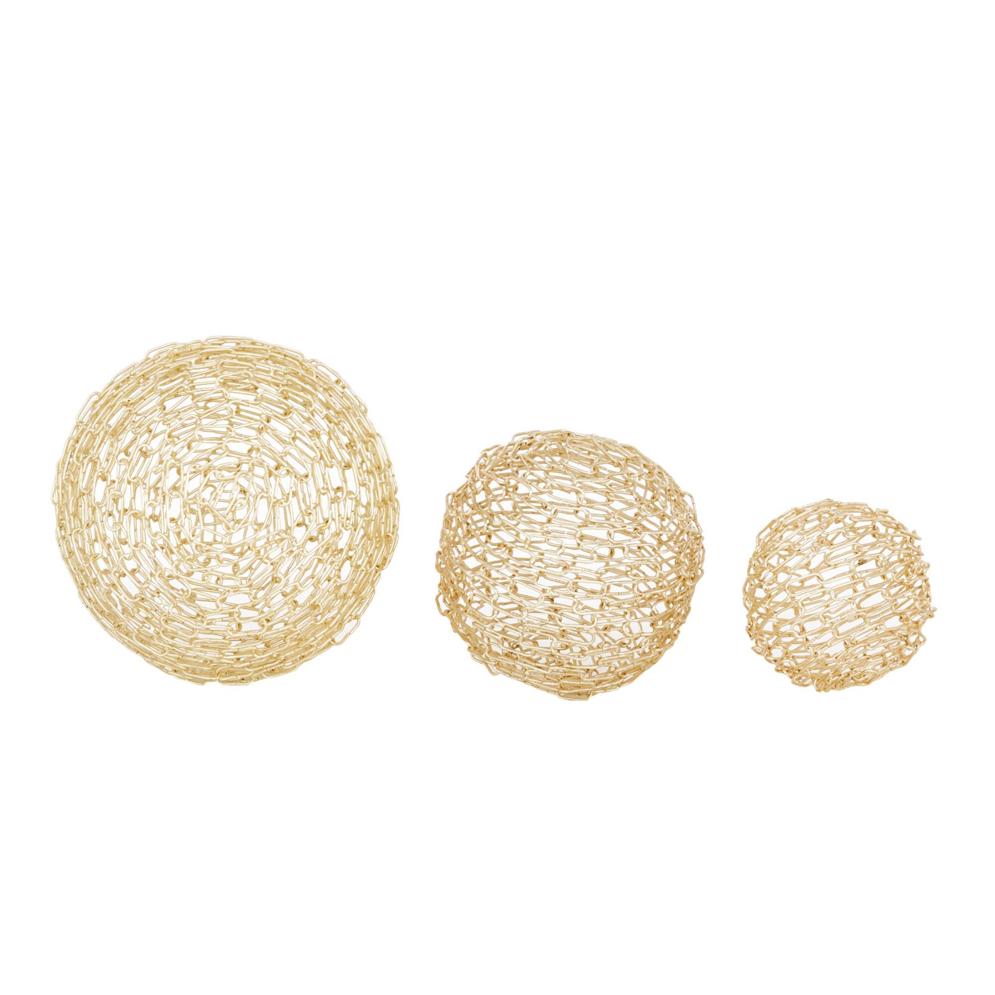 CosmoLiving by Cosmopolitan Gold Metal Chain Orb Sculpture Set